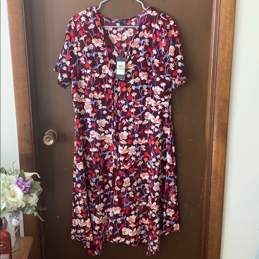 NWT Tommy Hilfiger Brookshire Floral Dress